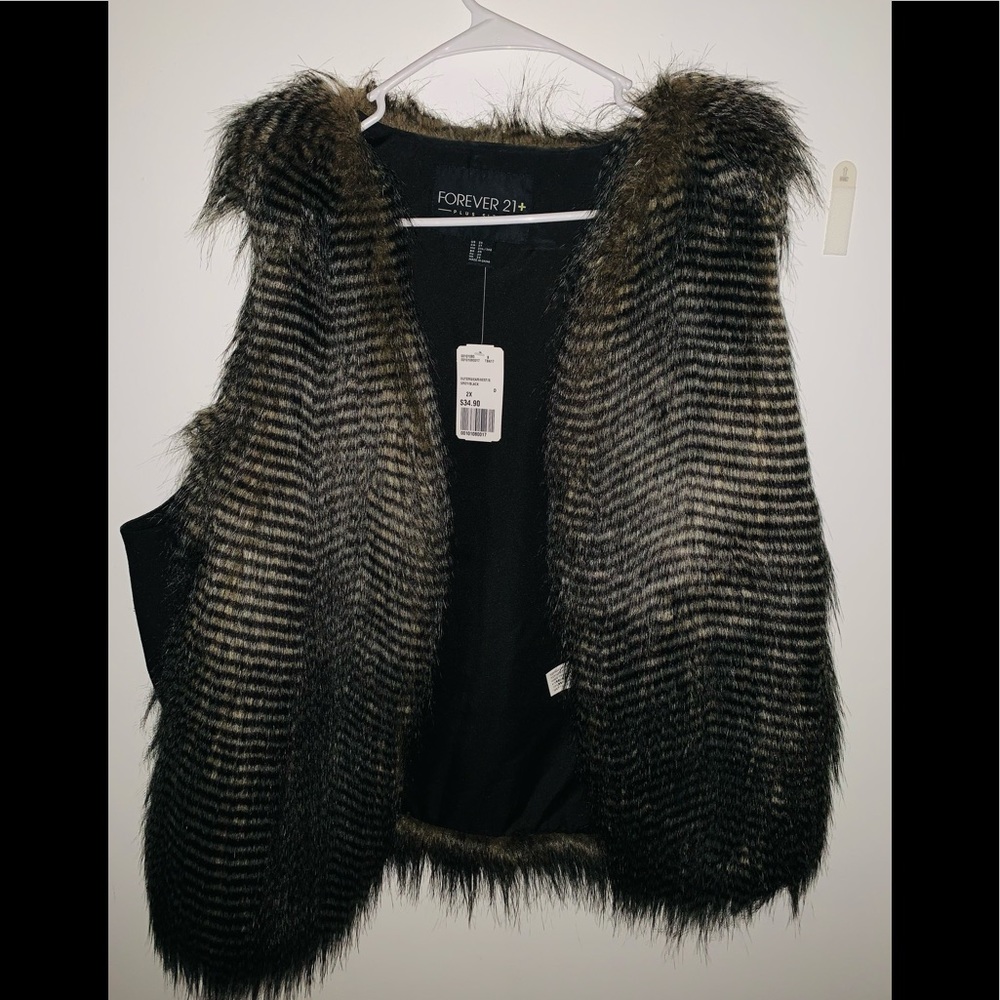 Puffy/Quill Outerwear Vest